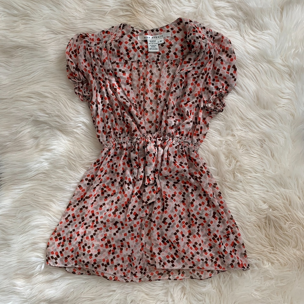 Abstract pattern pink blouse - Picture 6 of 7